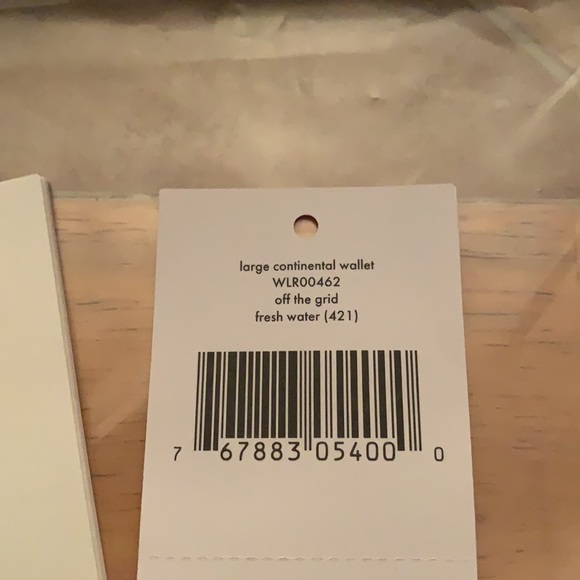Kate Spade Graphic Off The Grid Large Continental Wallet. - Picture 10 of 11